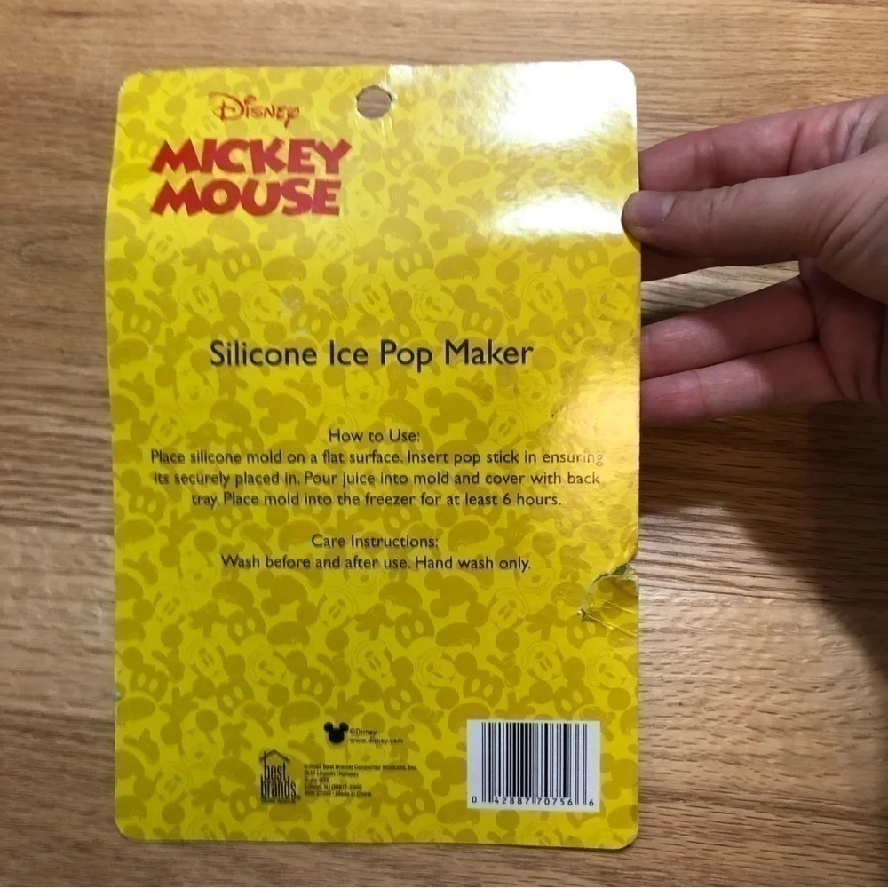 Disney Mickey Mouse Silicone Ice Pop Maker NEW